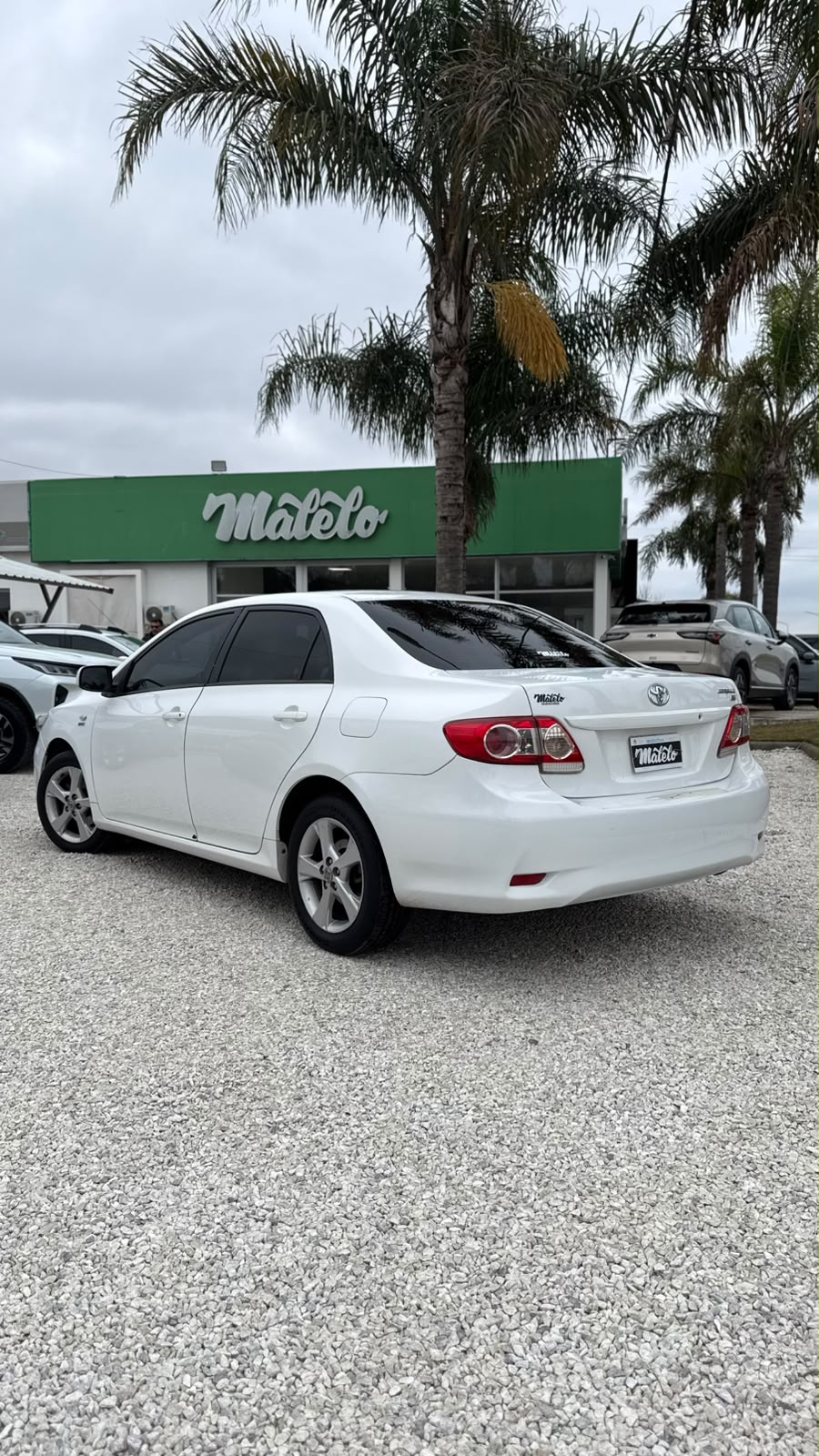 TOYOTA - COROLLA  XEI  1.8  - AUTOMÁTICA - 2013